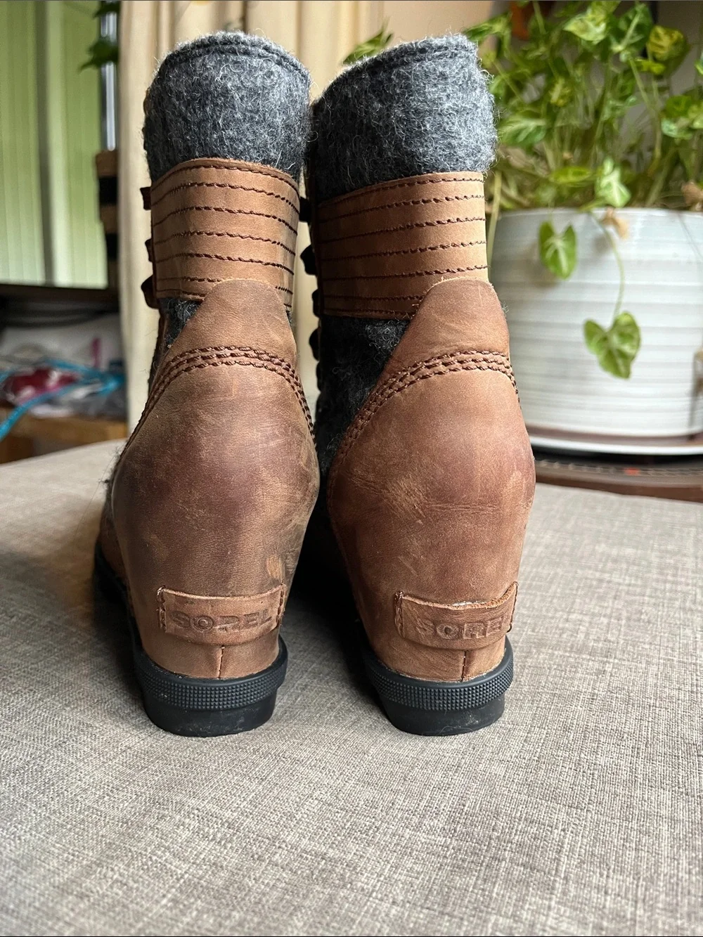 Sorel Lexie Wedge Boots Waterproof Brown Leather Gray Felt 6.5